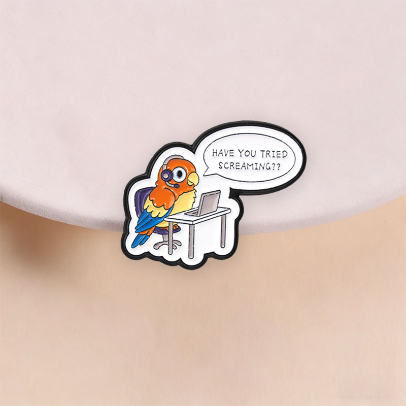 Office Tech Gifts - Kükreyen Papağan Emaye Rozet Karikatür Ofis
